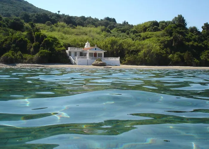 Leena * Paramonas (Corfu)