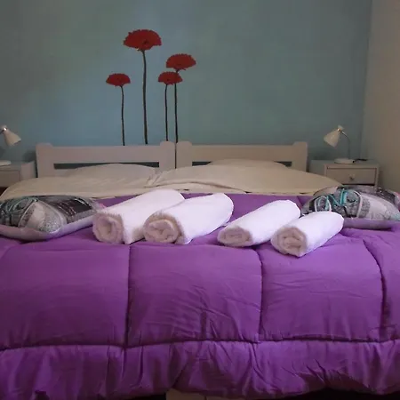 Leena * Paramonas (Corfu)