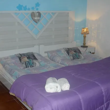 Leena * Paramonas (Corfu)