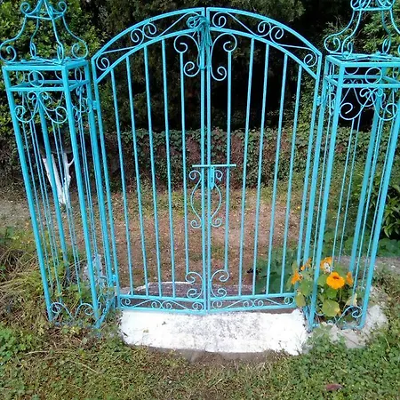 Leena * Paramonas (Corfu)