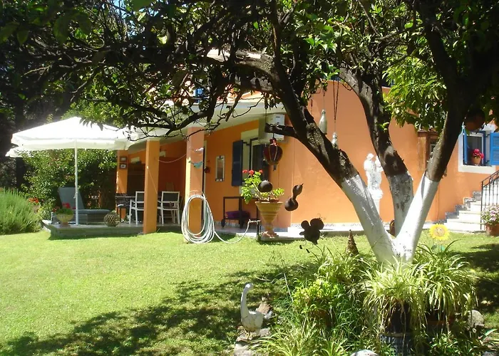 度假居 莉娜度假屋 *